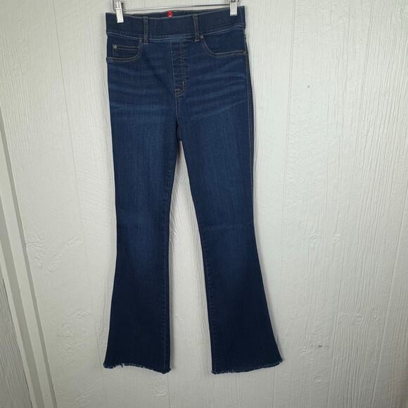Spanx Flare Pull On Elastic Waist Jeans Dark Wash Size Small or 28x32" *Raw Hem - Picture 8 of 8